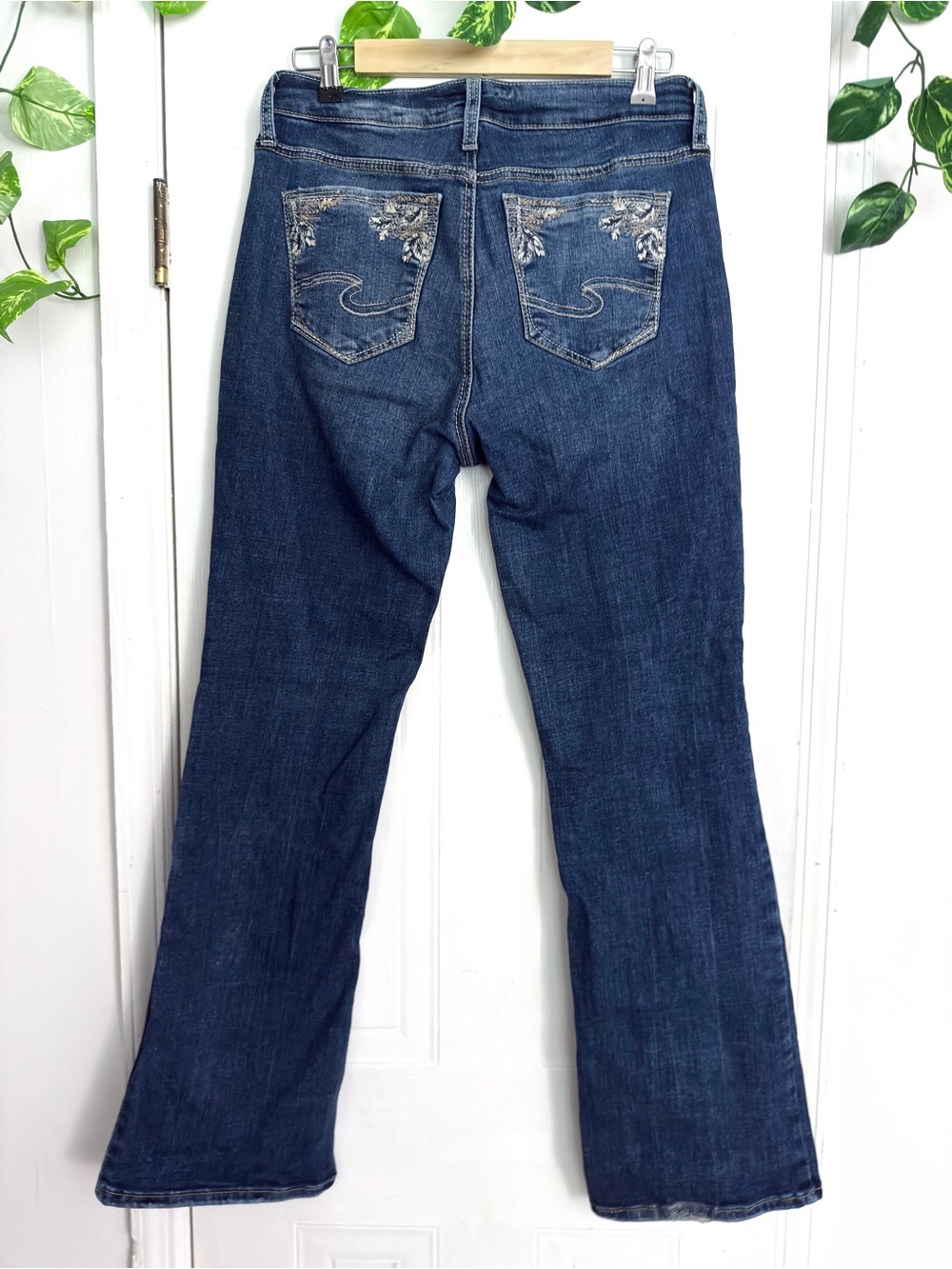 Silver Jeans Bootcut Women's Medium Blue Flare Jeans - Picture 3 of 7